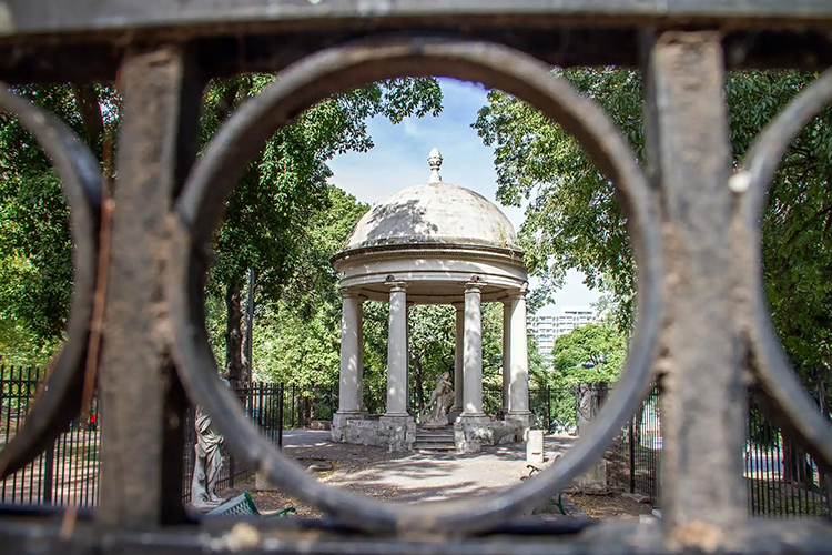 Read more about the article The National History Museum & Lezama Park