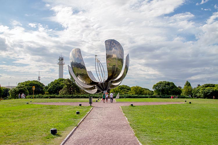 Read more about the article Floralis Genérica