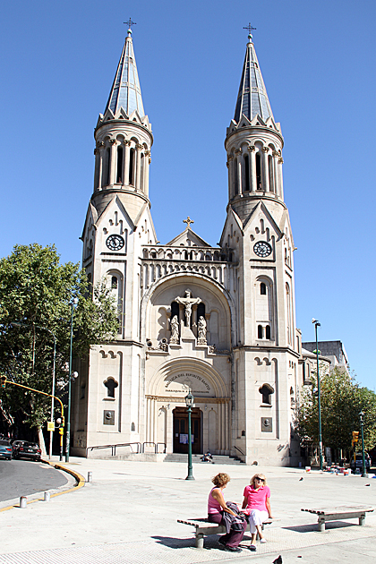 Read more about the article Basilica Espíritu Santo